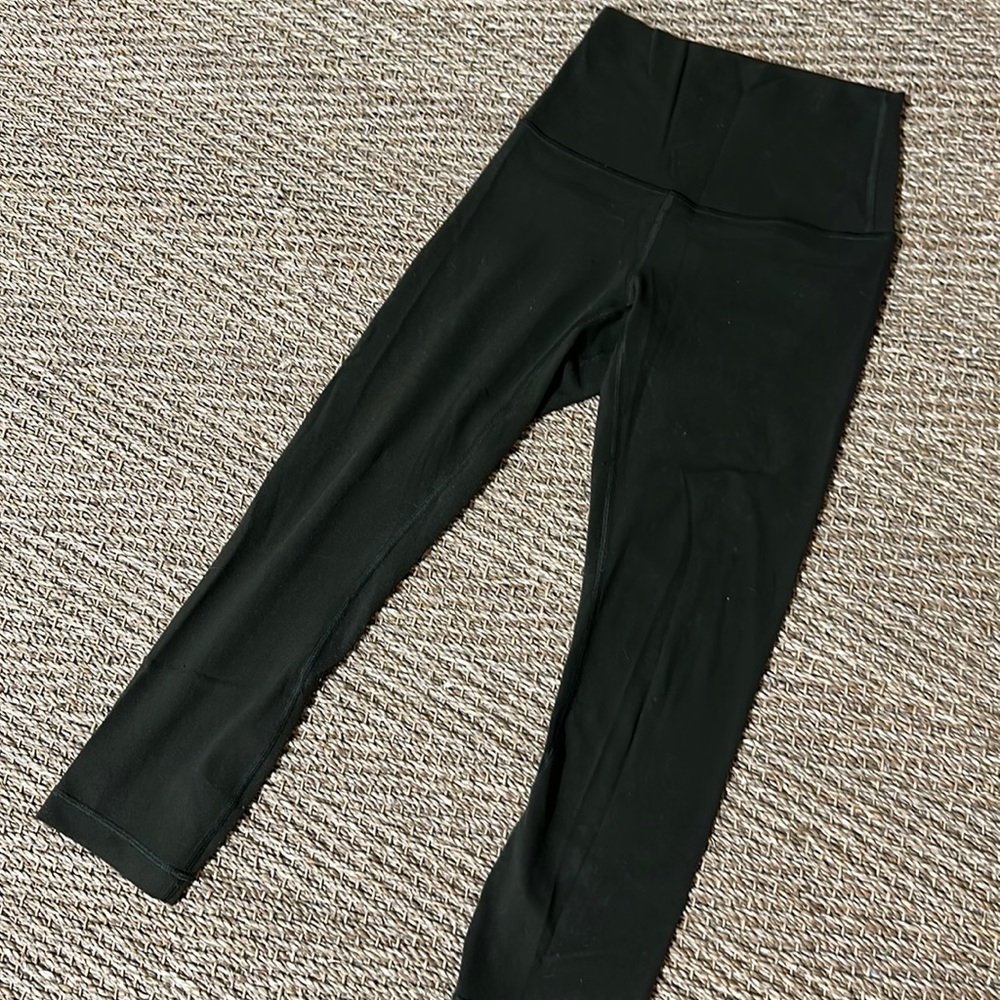 Lululemon Align Crop 21” size 0 in Dark Olive